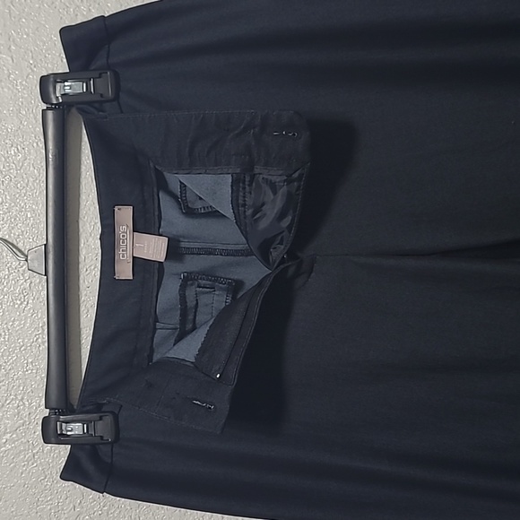 3/$10 CHICO'S SUPER SOFT JEAN PANTS. 1X - Picture 3 of 4